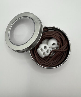 Knitting cord in metal tin with stoppers