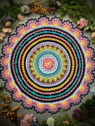 TGWTH magazine no.2 - Secret Garden