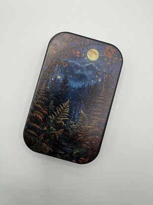 Gift can - Autumn forest in the night