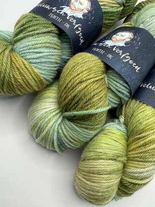 Veluwsch Verfgoed DK - wheatfield with cyprus