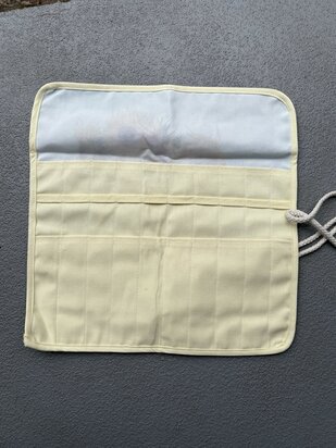 Needle case with cords - van Gogh sunflowers