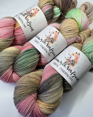 Veluwsch Verfgoed Sock - color of the month April 2026 - Blossom