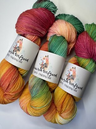 Veluwsch Verfgoed Sock - color of the month May 2026 - Veluwsche friends - Mike's creative world