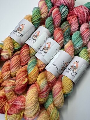 Veluwsch Verfgoed DK mini  - color of the month May 2026 - Veluwsche friends - Mike's creative world