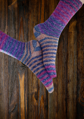 Veluwsch Verfgoed Sock Stripe - purple tones