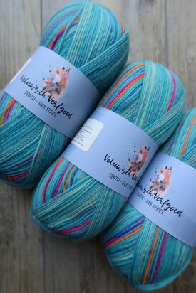 Veluwsch Verfgoed Sock Stripe - blue tones with neon stripes