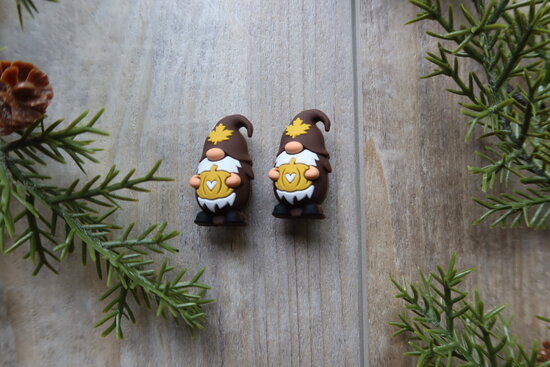 Breinaald stoppers - Gnome donkerbruin met gele pompoen