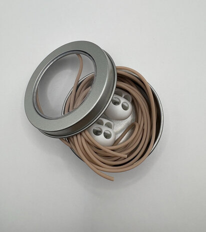 Knitting cord in metal tin with stoppers