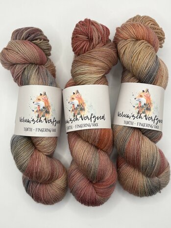 Veluwsch Verfgoed Sock - Red deer in autumn forest