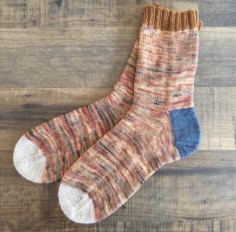 Veluwsch Verfgoed Sock mini - Red deer in autumn forest