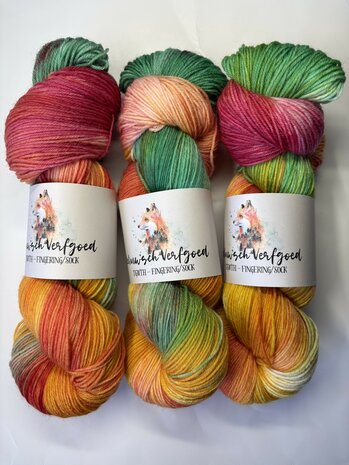Veluwsch Verfgoed Sock - color of the month May 2026 - Veluwsche friends - Mike's creative world