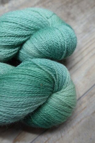 Veluwsch Verfgoed Lace - Spring Sky