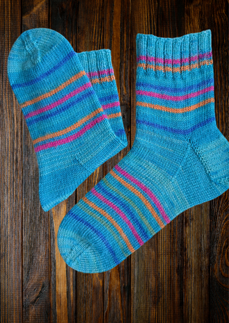 Veluwsch Verfgoed Sock Stripe - blue tones with neon stripes