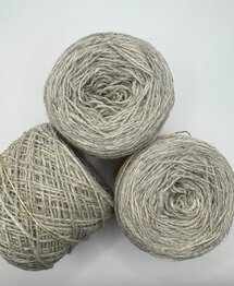 TGWTH & Aade - fingering  natural  - Silver grey