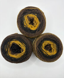 TGWTH & Aade - fingering gradient - Brown agate