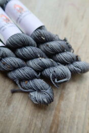 Veluwsch Verfgoed Sock mini tweed  -Zwart anijszaad